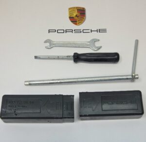 Porsche 997 Carrera Bordwerkzeug